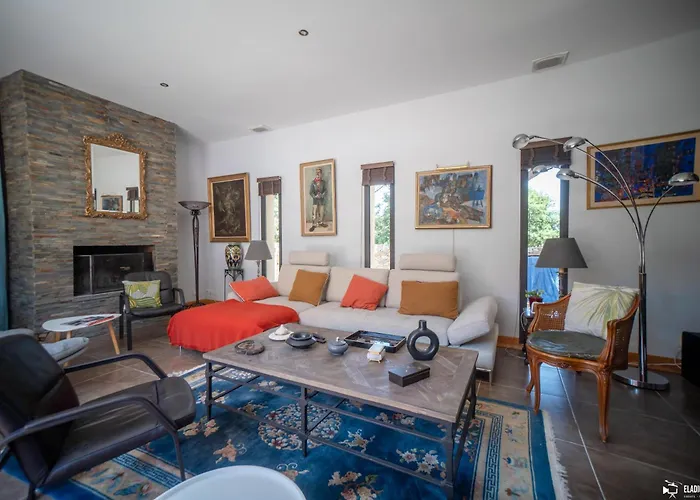 La Coucou Vila Nîmes